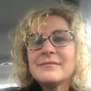 Meet your Posher, Carol